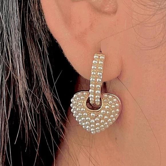 New Gold Plated Pearl Heart Huggie Hoop Earrings - Picture 2 of 6